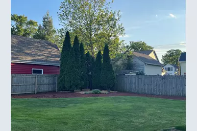 136 S Maple St, Oconomowoc, WI 53066 - Photo 35