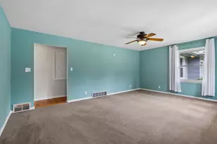 136 S Maple St, Oconomowoc, WI 53066 - Photo 3