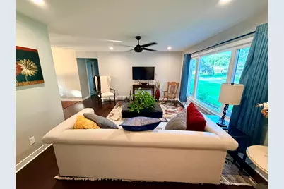 5938  Sugarbush Ln, Greendale, WI 53129 - Photo 5