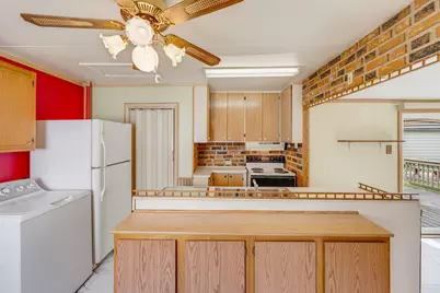 6512 W Euclid Ave, Milwaukee, WI 53219 - Photo 7