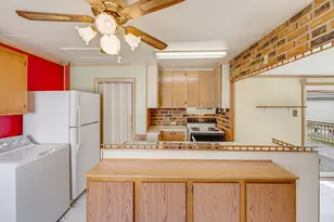 6512 W Euclid Ave, Milwaukee, WI 53219 - Photo 7