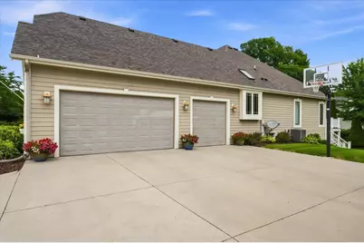 W144N9912  Sun Valley Trl, Germantown, WI 53022 - Photo 43