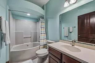 W144N9912 Sun Valley Trail, Germantown, WI 53022 - Photo 25