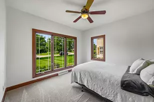 W144N9912 Sun Valley Trail, Germantown, WI 53022 - Photo 21