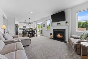 2501 Marie Cir, Waukesha, WI 53189 - Photo 5