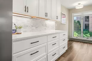3942 N Oakland Ave, Shorewood, WI 53211 - Photo 15