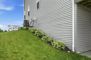 2518 Marie Cir, Waukesha, WI 53189 - Photo 43
