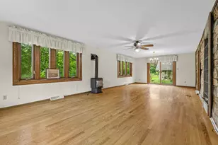 N120W20937 Freistadt Rd, Germantown, WI 53022 - Photo 5