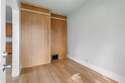 626 S 20th St, Manitowoc, WI 54220 - Photo 3