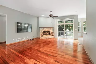 122  Howell Ave, Waukesha, WI 53188 - Photo 5