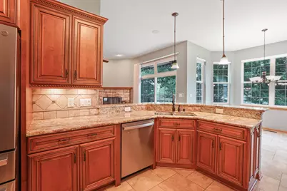122  Howell Ave, Waukesha, WI 53188 - Photo 7