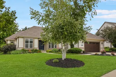 122  Howell Ave, Waukesha, WI 53188 - Photo 3