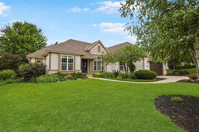 122  Howell Ave, Waukesha, WI 53188 - Photo 1