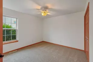 122 Howell Ave, Waukesha, WI 53188 - Photo 17