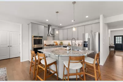 1630  Monte Vista Dr, Lake Geneva, WI 53147 - Photo 9
