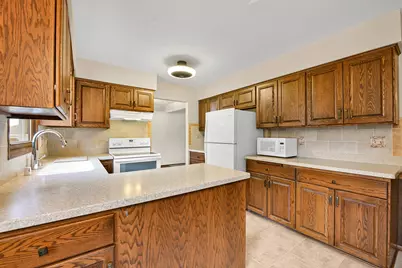 15100 W Glendale Dr, New Berlin, WI 53151 - Photo 11