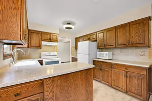 15100 W Glendale Dr, New Berlin, WI 53151 - Photo 11