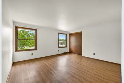 15100 W Glendale Dr, New Berlin, WI 53151 - Photo 21