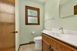 15100 W Glendale Dr, New Berlin, WI 53151 - Photo 17
