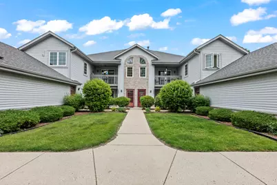 1097  Quinlan Dr #Unit D, Pewaukee, WI 53072 - Photo 1
