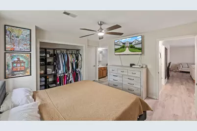 1097  Quinlan Dr #Unit D, Pewaukee, WI 53072 - Photo 11