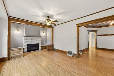 3074 S Wentworth Ave, Milwaukee, WI 53207 - Photo 7