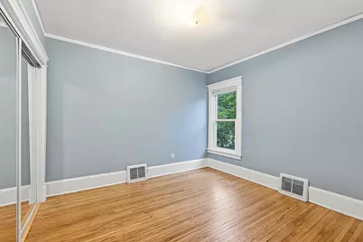 3074 S Wentworth Ave, Milwaukee, WI 53207 - Photo 17