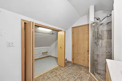 3074 S Wentworth Ave, Milwaukee, WI 53207 - Photo 25