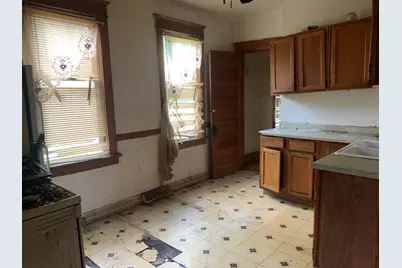 1322 W Hopkins St #1322A, Milwaukee, WI 53206 - Photo 7