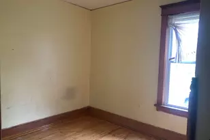 1322 W Hopkins St, Milwaukee, WI 53206 - Photo 13