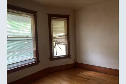 1322 W Hopkins St #1322A, Milwaukee, WI 53206 - Photo 11