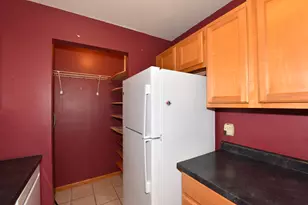 10376 W Whitnall Edge Ct, Franklin, WI 53132 - Photo 13