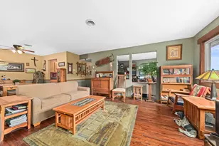 10376 W Whitnall Edge Ct, Franklin, WI 53132 - Photo 11