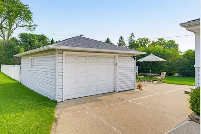 6619  Manchester Dr, Greendale, WI 53129 - Photo 25