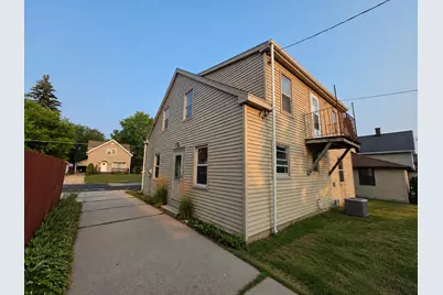 1312 S 18th St, Manitowoc, WI 54220 - Photo 29