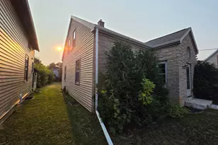 1312 S 18th St, Manitowoc, WI 54220 - Photo 25