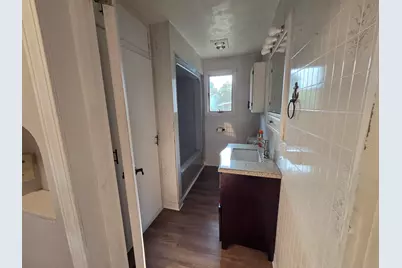 1312 S 18th St, Manitowoc, WI 54220 - Photo 11