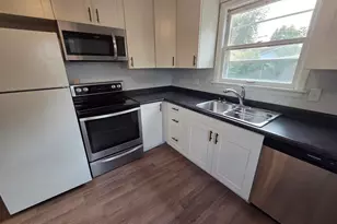 1312 S 18th St, Manitowoc, WI 54220 - Photo 3