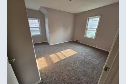 1312 S 18th St, Manitowoc, WI 54220 - Photo 17