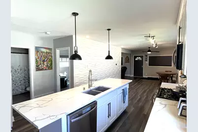 1301 E Seeley St, Milwaukee, WI 53207 - Photo 7