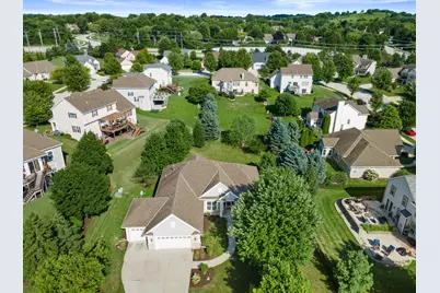 115  Howell Ave, Waukesha, WI 53188 - Photo 3