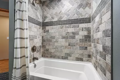 115  Howell Ave, Waukesha, WI 53188 - Photo 25