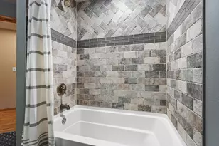 115 Howell Ave, Waukesha, WI 53188 - Photo 23