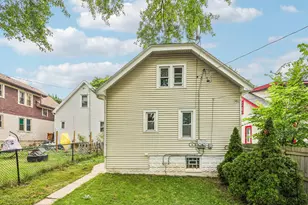 2542 N 53rd St, Milwaukee, WI 53210 - Photo 21