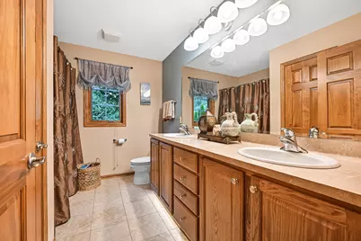 W765  Potters Cir, East Troy, WI 53120 - Photo 25