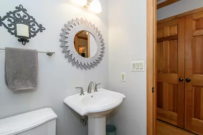 643  Cardiff Dr, Hartland, WI 53029 - Photo 17