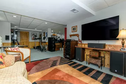 643  Cardiff Dr, Hartland, WI 53029 - Photo 35