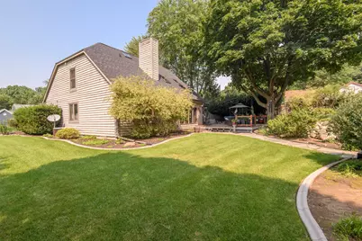 643  Cardiff Dr, Hartland, WI 53029 - Photo 49