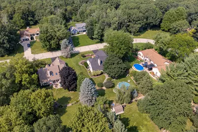 643  Cardiff Dr, Hartland, WI 53029 - Photo 45