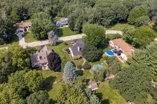 643 Cardiff Dr, Hartland, WI 53029 - Photo 45